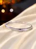 Pulsera de Doble Anillo Retorcido con Circonita Cúbica Doble Capa Cruzada Simple Regalo Versátil para el Día de San Valentín Japonés, Aniversario, para el Trabajo