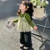 Conjunto de tres piezas de malla con tirantes de lunares estilo coreano para niñas, atuendo de moda nuevo para primavera y otoño 2026 para niñas pequeñas
