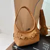 Bolso Tote de Ante y Felpa Estilo Páramo Retro Transfronterizo para Motociclista de Mujer Nuevo Otoño/Invierno 2026 Bolso de Hombro Único con Hebilla de Sillín Forma de Luna Creciente