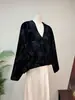Novo Cardigã Retro Chinês de Luxo Leve com Decote em V Manga Longa Outono 2026 Novo Top Solto Elegante de Alta Qualidade