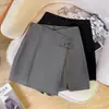 Saia shorts assimétrica com fenda, novo estilo 2026, calça casual de terno de cintura alta para o verão para mulheres plus size, corte em A que afina, novo estilo chinês