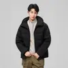 Nova Jaqueta de Penas Masculina de Inverno 2025 Curta de Alta Qualidade com Penas de Pato, Quente e com Bloqueio de Temperatura, Casual e Versátil com Capuz