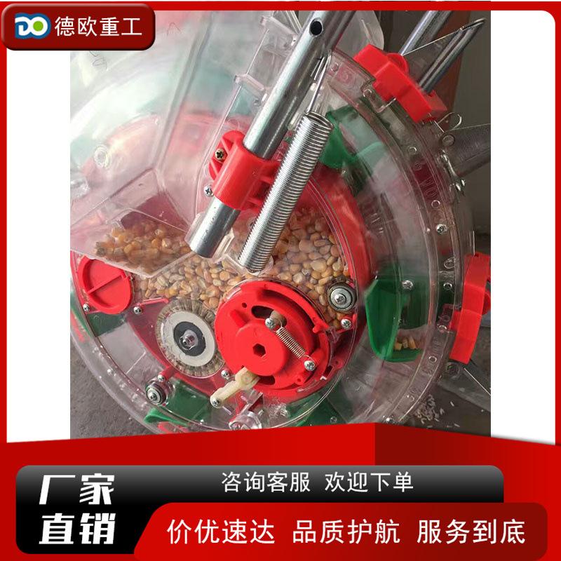 手推式滚轮播种机3