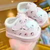 Sapatos para bebês, novos modelos de primavera e outono, sapatos para bebês iniciantes de 1 a 2 anos, sola macia, antiderrapantes, sapatos com barulho de desenho animado