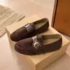 Zapatos de plataforma Qianfeng para aumentar la altura interior con hebilla, mocasines de otoño, estilo clásico y cómodo sin cordones, zapatos de mujer 2026