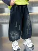 Jeans de Mezclilla para Niños Primavera y Otoño Estilo Coreano Pantalones Casuales Sueltos Atractivos para Niños Pantalones Largos para Niños Pequeños y Medianos Venta al por Mayor Comercio Exterior