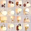 Lámpara de Pared para Mesita de Noche de Lujo Nuevo Dormitorio Shi Guan Estilo Francés Vintage Dormitorio Retro Wabi-Sabi Lámpara de Pared para Sala de Estar Hierro