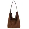 Bolso Tote de Lujo Retro de Gama Alta Accesible para Mujer 2025 Otoño Gran Capacidad Moderno Piel Suave Mate Bolso de Hombro