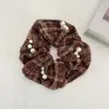 Goma para el pelo elegante de perlas de lana, estilo pequeño y fragante para mujer, banda elástica para coleta baja, ambiente de otoño e invierno para mujer