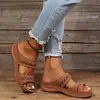 2026 Verano Exportación Estilo Étnico Moda Pantuflas Transfronterizas Huecas Tejidas Versátiles Casuales Elegantes Pantuflas de Punta Abierta