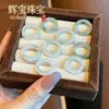 Anel de Jade Tianshan para Mulheres, Tipo Gelo com Padrões Florais, Jade de Seda Dourada de Xinjiang, Anel de Jade Liso Luxuoso e de Alta Qualidade