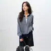 Cardigã de tricô listrado color-block estilo Old Money, um suéter moderno e versátil para mulheres, perfeito para outono e inverno, e adequado tanto para ambientes casuais quanto de trabalho.