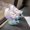 Sapatos Infantis Labubu com Luzes Outono 2025 Novo Malha Respirável Tênis Esportivo Infantil Couro Solado Macio Tênis de Corrida