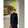 ¡Llegó! Top de punto de cuello alto con fruncido lateral, diseñado para mujer, perfecto para usar en capas en otoño e invierno, entallado a la cintura, adelgazante y elegante