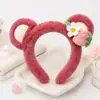 Diadema de Oso Fresa de Dibujos Animados Linda para Mujer, Diadema de Felpa Antideslizante para Otoño e Invierno para Lavarse la Cara, Accesorio para el Cabello Versátil para Salir