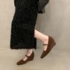 Sapatos de camurça retrô Mary Jane Wedge Sapatos femininos Primavera e Outono 2024 Novo vestido de verão Salto alto para noite