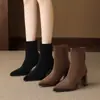 Botas de tornozelo ZHR estilo francês com bico fino para mulheres, nova coleção outono 2026, botas de salto alto justas, botas Chelsea retrô Melard