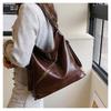 Bolso de Contraste de Color con Sentido de Alta Gama para Mujer 2024 Primavera Nuevo Estilo Occidental Bolso Tipo Cubo Popular en Internet Bolso Tote Multiusos de Un Solo Hombro