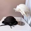 Corrente de contas enroladas estilo Chanel chapéu coco côncavo feminino chapéu de feltro de lã de inverno chapéu de bacia com laço nas costas elegante