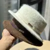 Gorro de lana estilo británico vintage para mujer, elegante para salidas de otoño e invierno, sombrero retro francés de ala plana, exquisito color liso para ir de compras