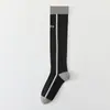 Calcetines de Compresión para Pantorrillas, Calcetines Deportivos Profesionales para Correr para Mujeres, Yoga, Ciclismo, Montañismo, Senderismo, Cuerda para Saltar, Calcetines Largos Adelgazantes de Compresión para Piernas