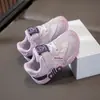 Zapatos de Algodón de Dos Capas Estilo Nuevo de Invierno para Niños, Zapatos con Superficie de Cuero para Niños con Felpa, Suela Suave, Zapatos Casuales, Zapatos Versátiles y Funcionales de Moda para Niñas
