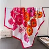Bufanda Cuadrada Grande de Satén Imitación Seda con Flores de Colores Chal de Viaje Bufanda para el Cuello Protección Solar Pañuelo para la Cabeza Bufanda para Mujer