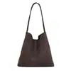 Bolso cubo tejido retro estilo coreano, con una textura y diseño únicos, perfecto para otoño/invierno 2026, un bolso de hombro simple y versátil para el día a día.