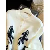 Otoño 2026 Nuevo Estilo Cardigan de Punto Jacquard Caballo Pequeño para Mujer Casual Estilo Perezoso Suéter Abrigo Cuello Redondo Moderno