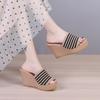 Chinelos para Mulheres, Moda para Uso Externo, Novo Estilo de Verão, Sandálias Anabela Femininas, Chinelos de Plataforma de Salto Alto com Sola Grossa