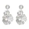 Pendientes grandes redondos de moda estilo europeo y americano, empalmados, con líneas geométricas exageradas y forma de corazón, perfectos para sesiones de fotos