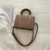 Bolsas de Luxo para Mulheres 2026 Primavera Novo Estilo Bolsa de Ombro para o Dia a Dia Moda Simples Design de Nicho Bolsa de Ombro Único Transversal
