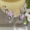 Brincos geométricos de coração com agulha de prata e óleo escorrendo, estilo coreano, brincos de flor simples, brincos elegantes e modernos, brincos de alta qualidade para mulheres.