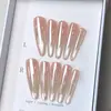 Cat-Eye Suave Captador de Luz Estilo Francés en Gradiente de Color Nude, Arte de Uñas Hecho a Mano con Cuentas de Vidrio Sencillas, Uñas Portables Disponibles para Mayorista