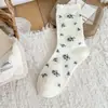 Calcetines Nuevos de Otoño e Invierno para Mujer Calcetines Japoneses Lindos de Dibujos Animados Florales de Media Pantorrilla Calcetines con Lazo de Encaje Fruncidos Calcetines Grises