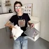 Camiseta Blanca de Manga Corta con Cuello Redondo y Estampado de Alta Gama para Mujer, Verano Ajustada, Versátil, Casual, Sencilla, Hombro Normal, Ligera