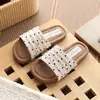 Sandalias Planas Abiertas con Tira Estilo Coreano Dulce de Lunares Casual para Exteriores para Niñas 2026 Verano Nuevas Zapatos de Playa de Suela Suave
