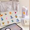 40 Winnie the Pooh Tigger Lindo Impermeable Papelería Cuaderno Vaso de Agua Decoración de Patineta pegatina Transfronterizo