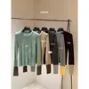 Un toque de dulzura: Su top de punto minimalista para el día a día con puños de contraste, corte ajustado y una silueta favorecedora, perfecto para primavera y otoño, estilo 62036
