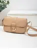 2025 Bolso Cuadrado Simple de Gama Alta Hebilla de Cinturón Personalizada Bolso de Hombro con Solapa Bolso de Moda para Mujer para el Trabajo Bolso para Teléfono Móvil Lote
