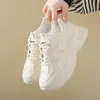 Sapatos para Mulheres Verão Dad Shoes para Mulheres 2024 Novos Sapatos Brancos de Solado Grosso Malha Respirável Tênis Casuais Esportivos para Mulheres