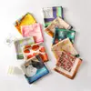 Pañuelo de Seda 70 Cuadrado Moda Coreana de Alta Gama Versátil Profesional Seda Sintética Pequeño Pañuelo de Cuello Estampado Retro Pañuelo de Seda para Mujer