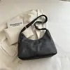 Acabamento fosco, grande capacidade, cor sólida, bolsa de ombro casual versátil para mulheres, com textura retrô, adequada para o uso diário e para ir ao trabalho, e apresentando um design único