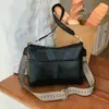 Bolsa Tote Grande Capacidade Retrô 2026 Primavera Novo Estilo Textura de Nicho Bolsa de Mão Fashionável Chique Bolsa de Ombro Único Transversal