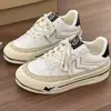 Zapatillas Vintage Desgastadas Estilo Hong Kong que Aumentan la Altura, Zapatos Blancos para Mujer, Nuevas Zapatillas Casual Versátiles de Bloques de Color para Primavera 2026