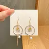 Pendientes combinables puesto de mercado nocturno al por mayor Corea del Sur pendientes explosivos simples diseño de nicho femenino pendientes de moda con temperamento