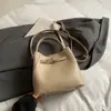 Bolsa de Mão para o Dia a Dia, Bolsa Transversal para Mulheres, Nova Bolsa Cesta Fashion Retro Tendência, Bolsa de Ombro Versátil Retro Estilo Balde