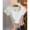 Camiseta de Gola Quadrada, Ombro Reto, Manga Curta para Mulheres, Novo Estilo Básico de Verão 2026, Top Liso Simples, Versátil e Emagrecedor