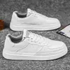 Sapatos Brancos Masculinos Verão Sapatos Respiráveis Masculinos Sapatos Casuais de Couro de Alta Qualidade Masculinos Versáteis Tênis Board Esportivos Tendência