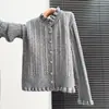 Suave cárdigan de punto trenzado estilo francés para mujer, nuevo modelo 2026, con bordes festoneados, adecuado para usar en capas como suéter o como top corto